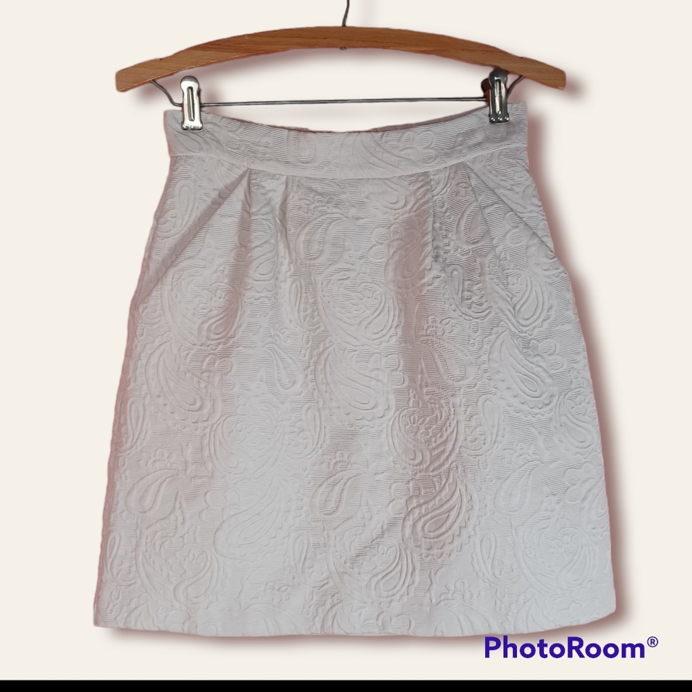 Off White Floral Pattern Textured H&M Skirt with Pockets